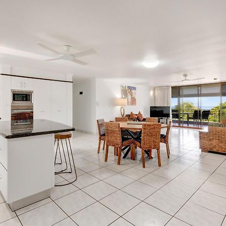 Roydon Beachfront Apartments Trinity Beach Luaran gambar