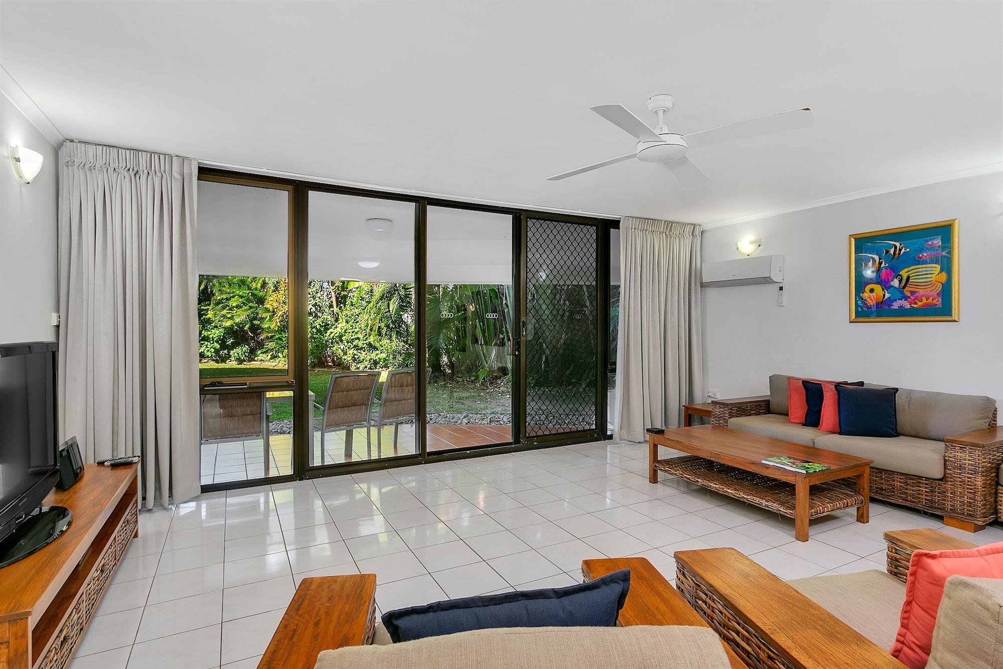 Roydon Beachfront Apartments Trinity Beach Luaran gambar