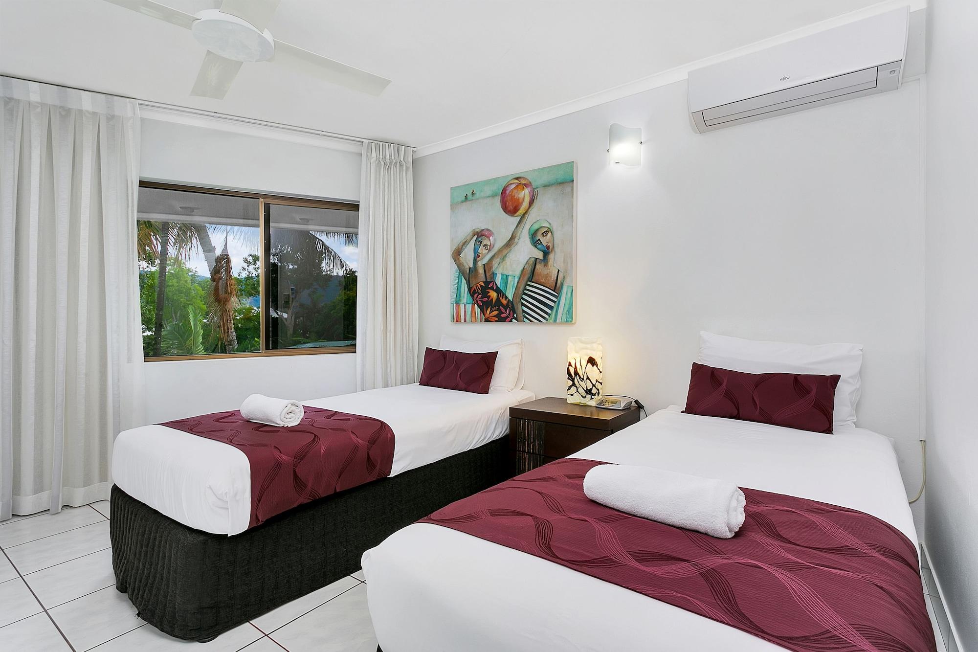 Roydon Beachfront Apartments Trinity Beach Luaran gambar